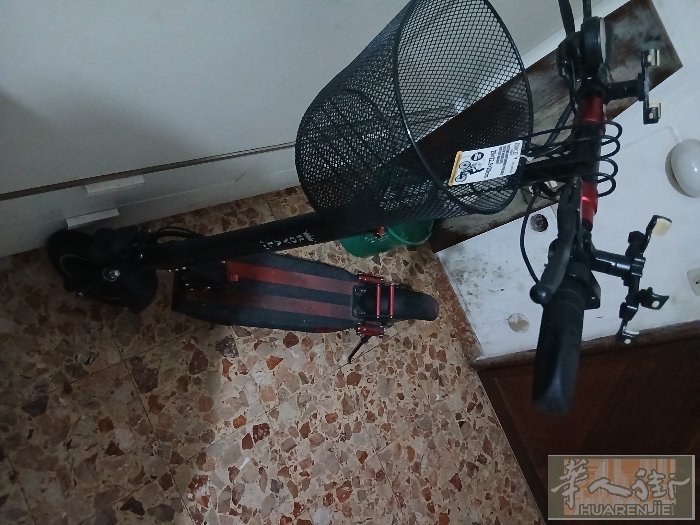 滑板转让48V前后都是实心胎速度快跑的远