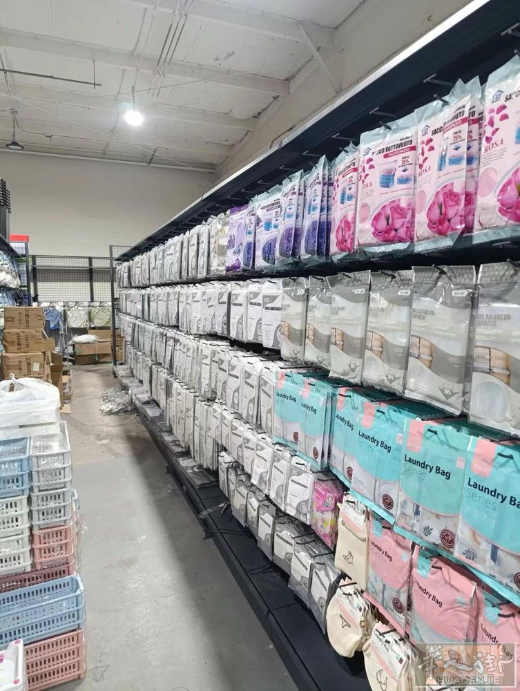 西班牙理货团队承接各大老旧百元店翻新业务有需要老板可以咨询微信电话同步00346