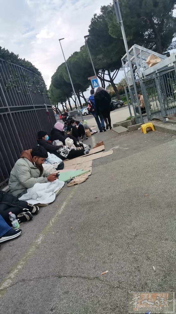 转居留需要打101。要帮忙的，打电话3778522599