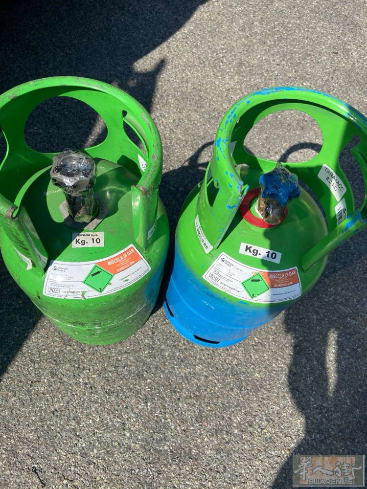 米兰出售冰箱空调制冷液，R404，R134，R410..等多种型号  电话 2