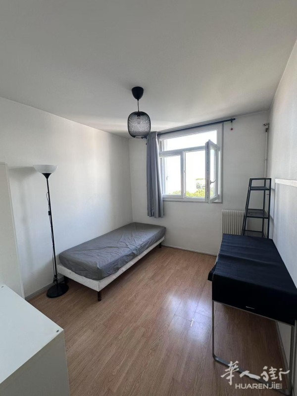 94省,Ivry-sur-Seine（94200） (ID：206003) 10平独立房间（合租）卧室1  有家具