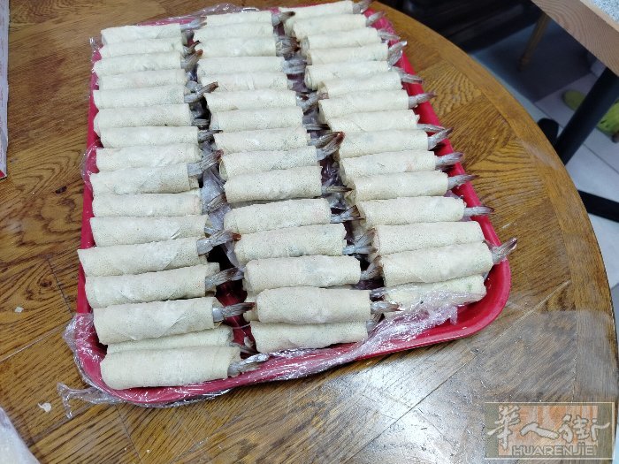 鸡肉春卷，猪肉春卷，蔬菜春卷，虾仁春卷，牛肉三角，质量第一，欢迎订购。