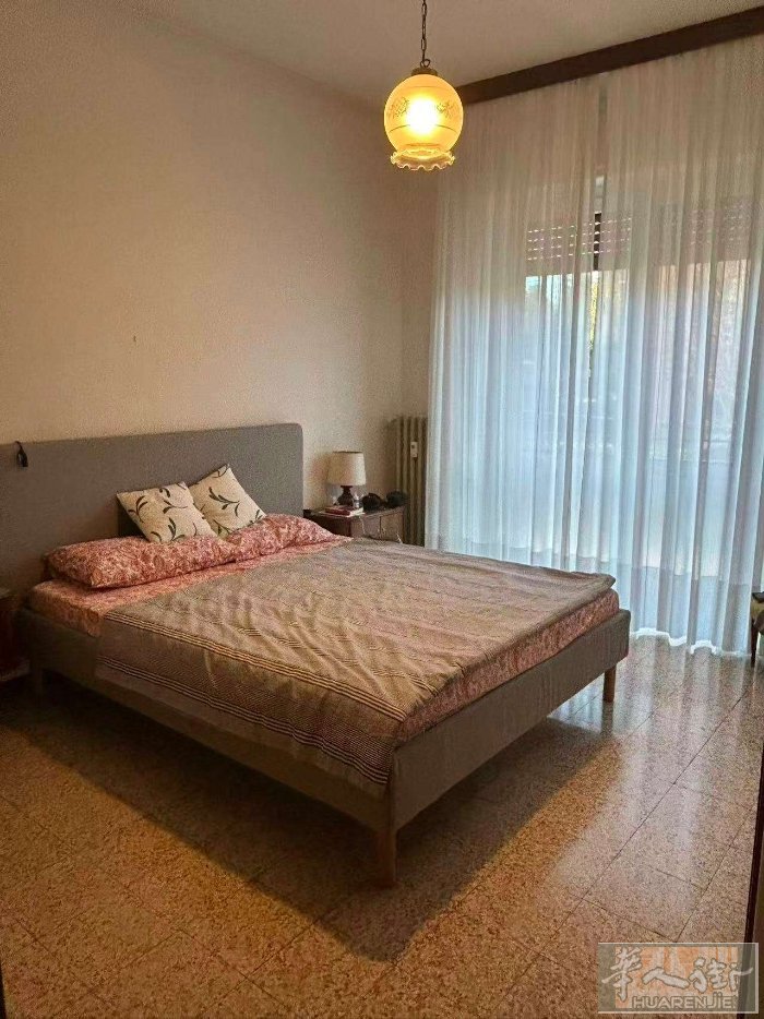 房屋出售，como， 楼层：2楼， 平方：100平， 户型：二室一厅一厨一卫二阳