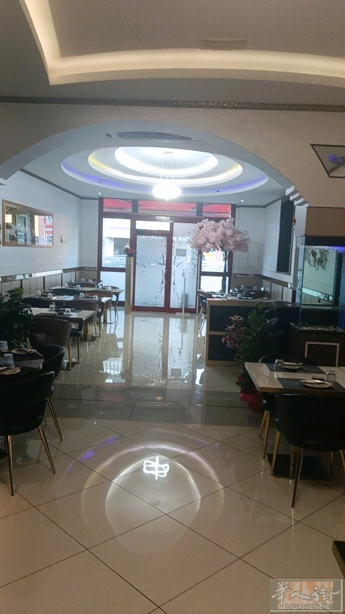 便宜转卖餐馆、市中心。位置好