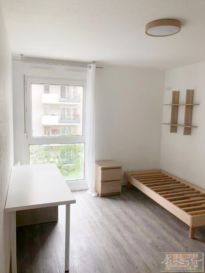 92 Courbevoie近La Défense Studio家具齐全 即日起租