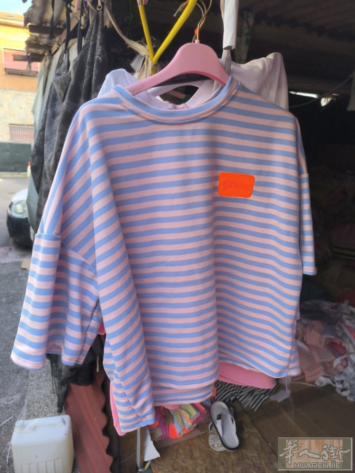 中国街加油站棉毛半棉毛工厂招熟练夫妻一对，卫衣卫裤，T恤类型模特固定全年有货大房