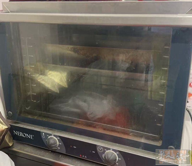 全新烤牛排机 一次没用 ，二手厨用烤箱  出售 有意联系331321631