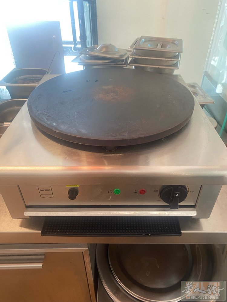 煎饼机器, metro 购入 270 包iva  用了一个月，可以当场试用 无任