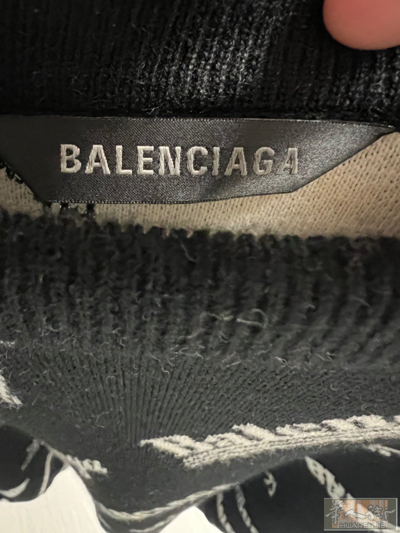 Balenciaga 毛衣 oversized购于VPXS码全新原价990€150€出