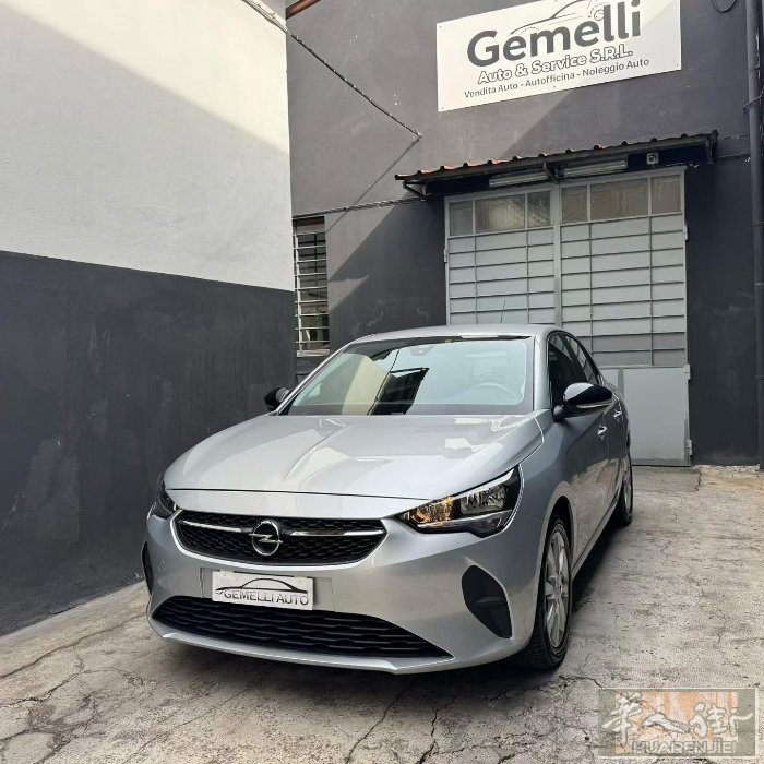 销售 OPEL CORSA  - 2023年  - 36,000公里 - 1.2
