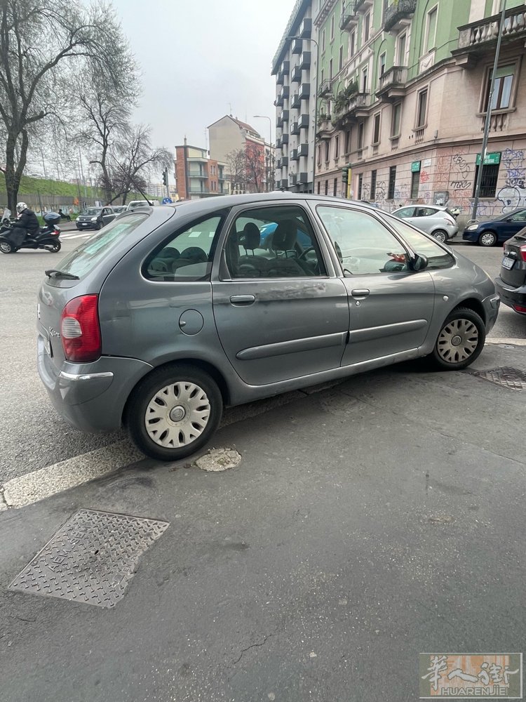 二手雪铁龙转让 车况良好 04年的车 新手可开 八万多公里 可以过来看车 本人手