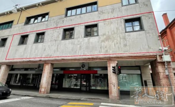 Padova 火车站对面 门口  【拍卖房】Padova 出售办公室/商业用房
