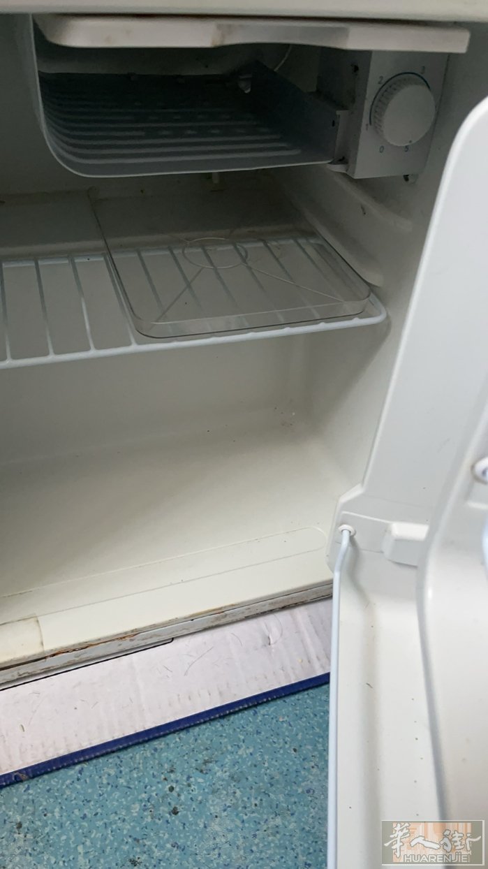 小冰箱出售