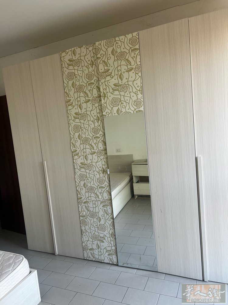 bizzarone via milano 5 como城市，到瑞士开车7分钟、一