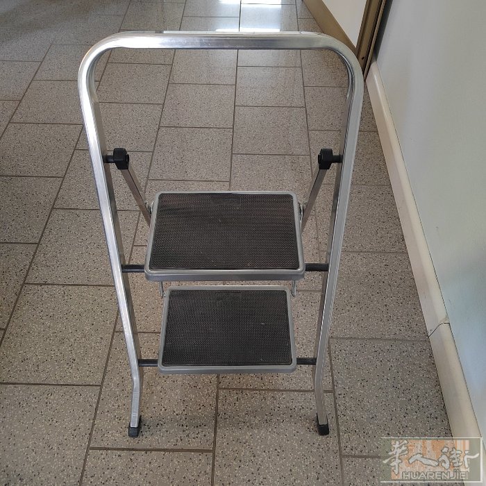 老外工厂关掉，很多东西便宜卖，有需要联系3282878090（carpi)