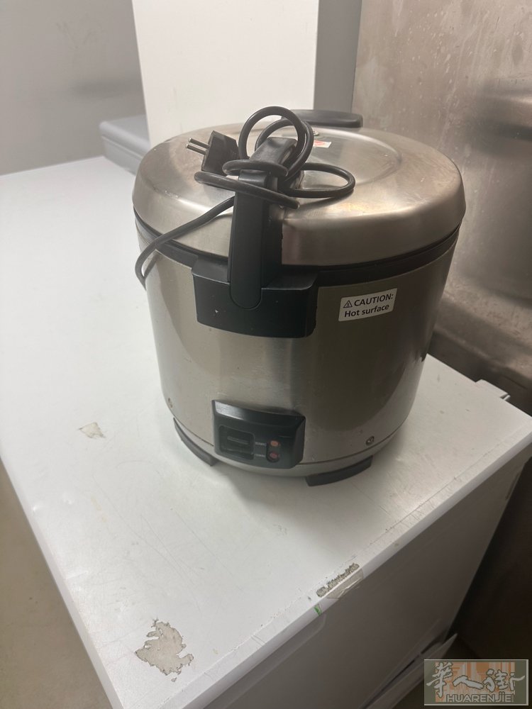 出售两个二手老虎跑电饭锅 150一个 有兴趣的联系