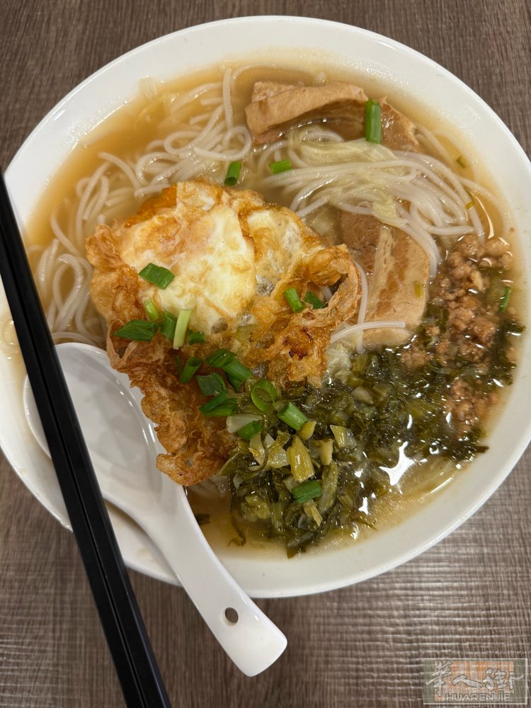 巴勒莫中餐馆火车站旁 招聘 大厨二厨帮厨都可。。。 工资高 待遇优 老板好说话。