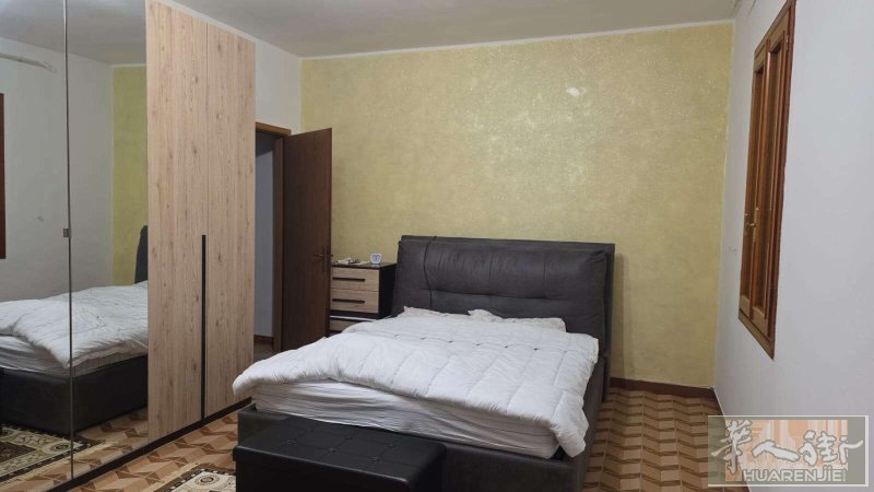 mestre marghera 周边城市出租两室一厅，交通方便，门口就是bus站