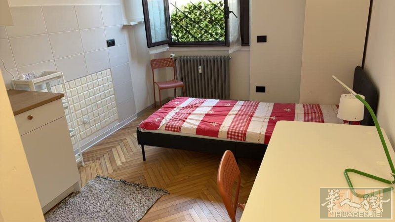 Viale M o n za 2个房间一大一小出租交通方便离红线地铁200米，压