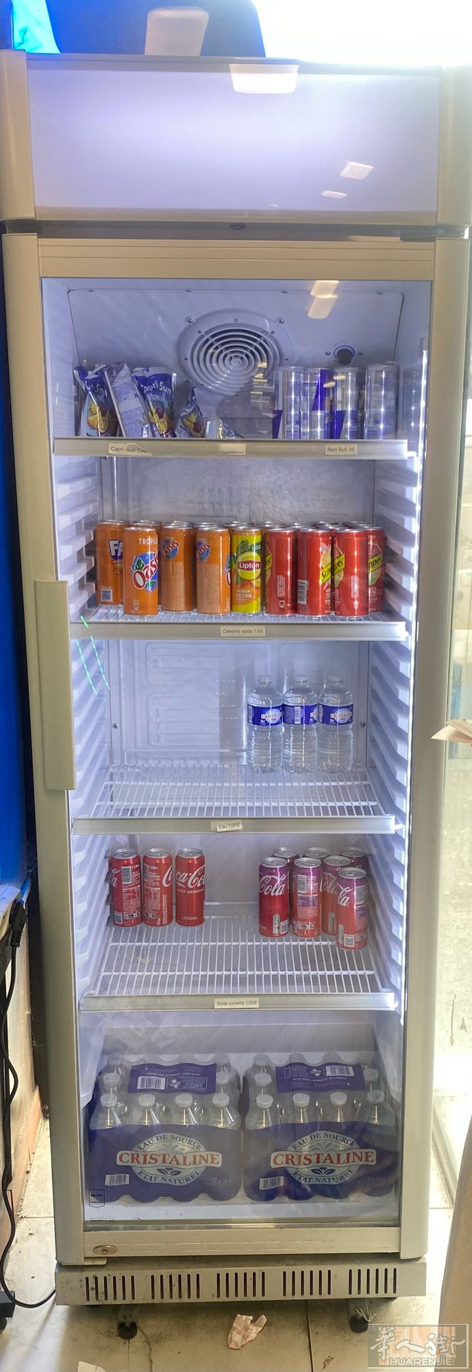 饮料冰箱 2米高度 60cm宽度 60cm深度 自己带走 150欧 只使用过一年