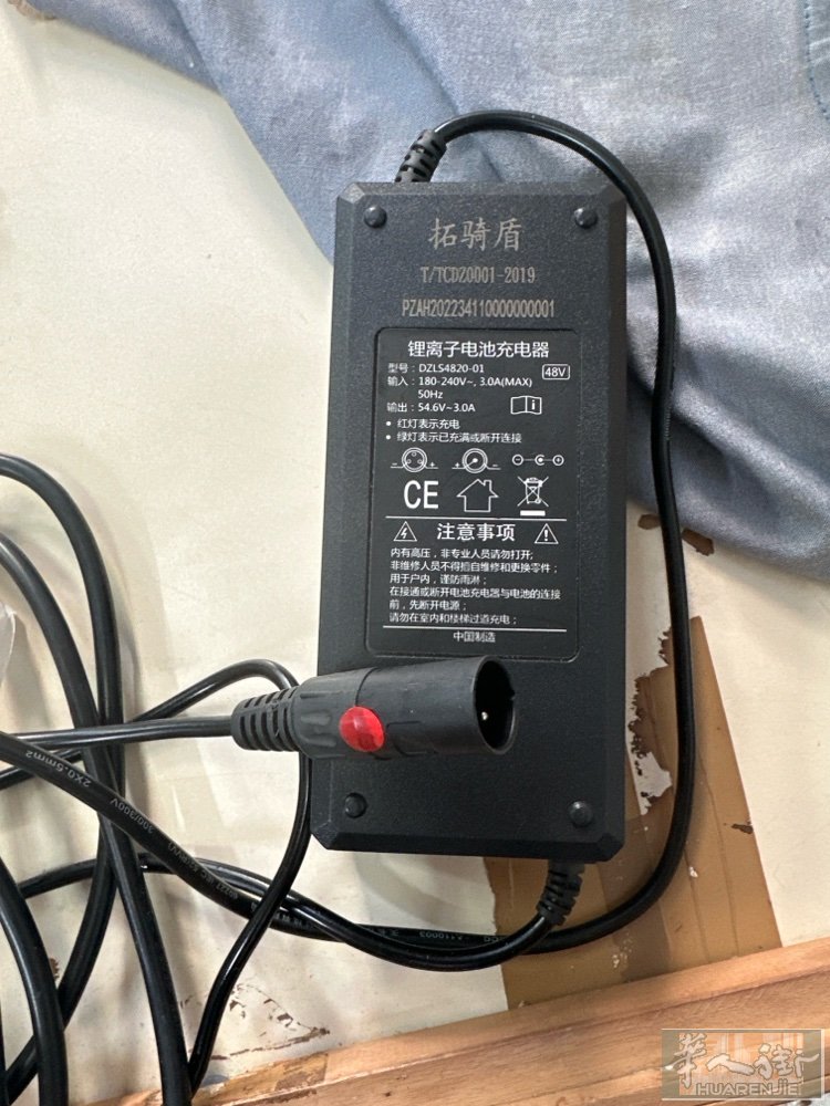 原车48v充电器用了几次，中国街自提，3A输出，闲置不用联系电话37915547