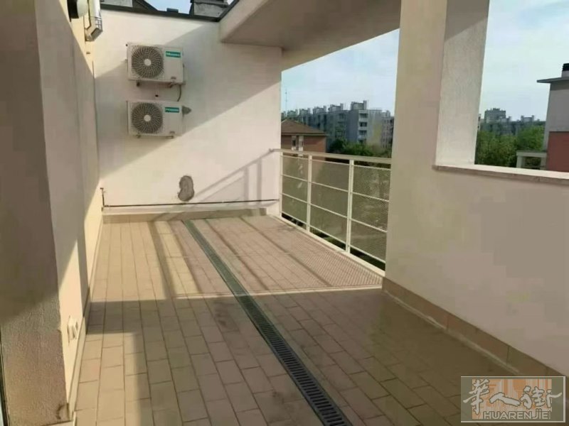 【出租】新房米兰 quartooggiaro 1室1厅 地址： Via pasc