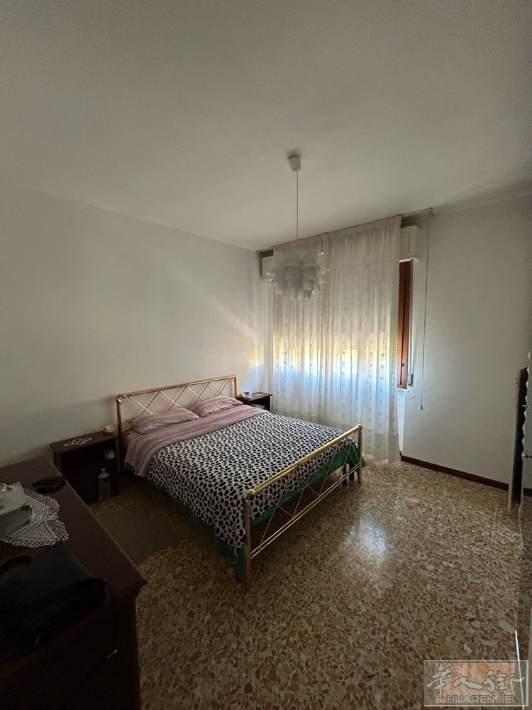 pistoia市quarrata区（近viale montalbano）现出售一