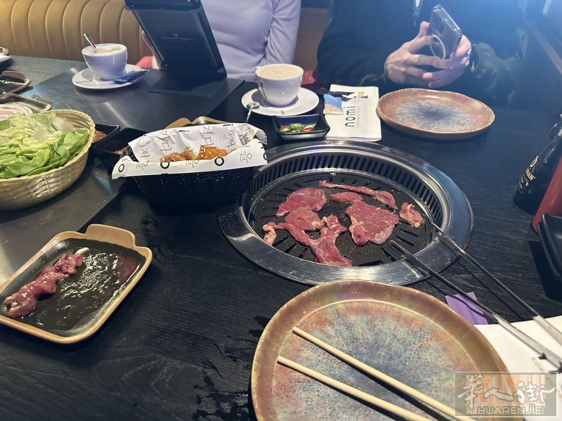 寻找合作伙伴：本人会做韩国烤肉，目前韩国烤肉在欧洲