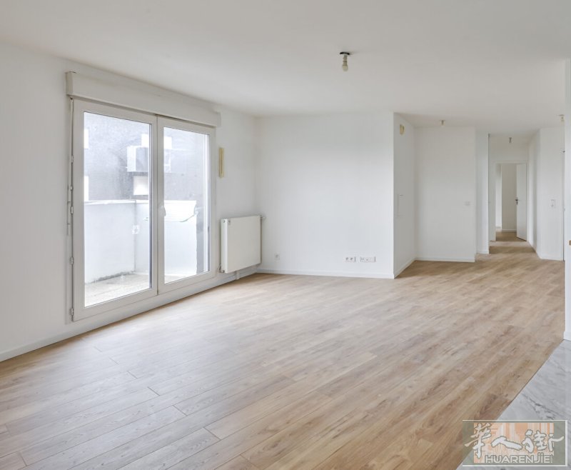 大巴黎94省Ivry sur Seine三室一厅，好房出售！
