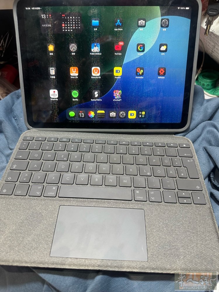 红线地铁bande nere 出一个iPad Air第4代带壳键盘！256G内存