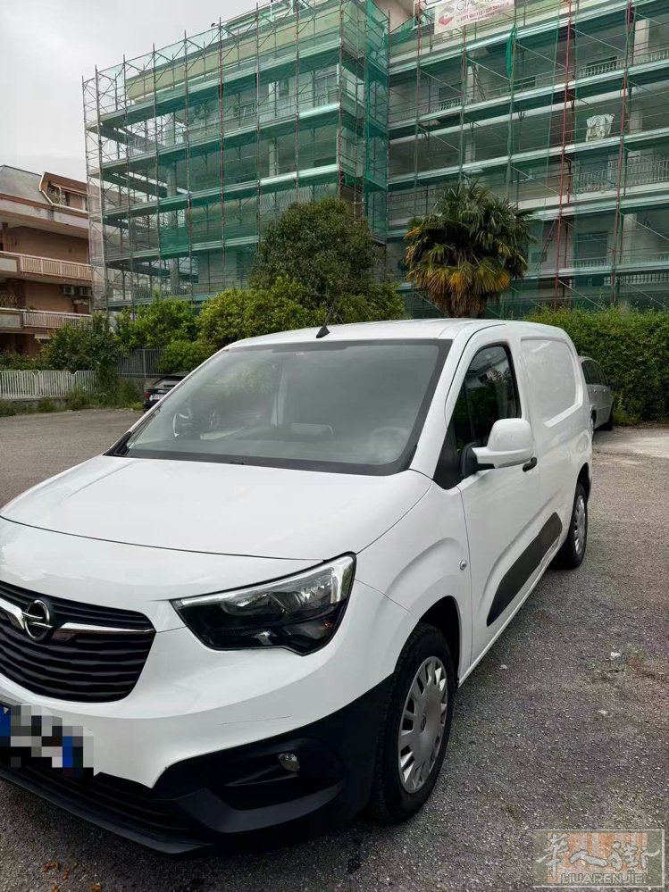出售一辆货车 opel combo 2020年 车况良好  1.5柴油 手动挡