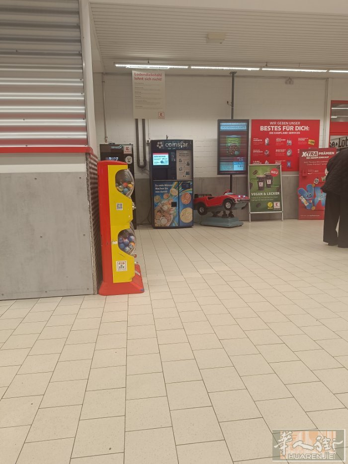 北威州点餐小店，招聘厨房帮工，切菜，打杂，和面，洗碗等工作，主要以外卖为主 必须