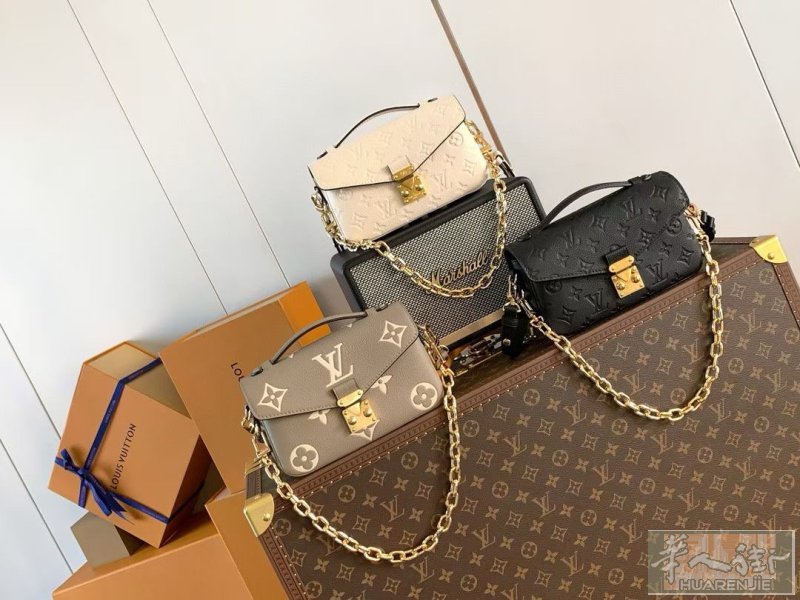 高端1:1精仿奢侈品出售，专注大牌鞋、服、包、手表及饰品，品质对标专柜，细节到位