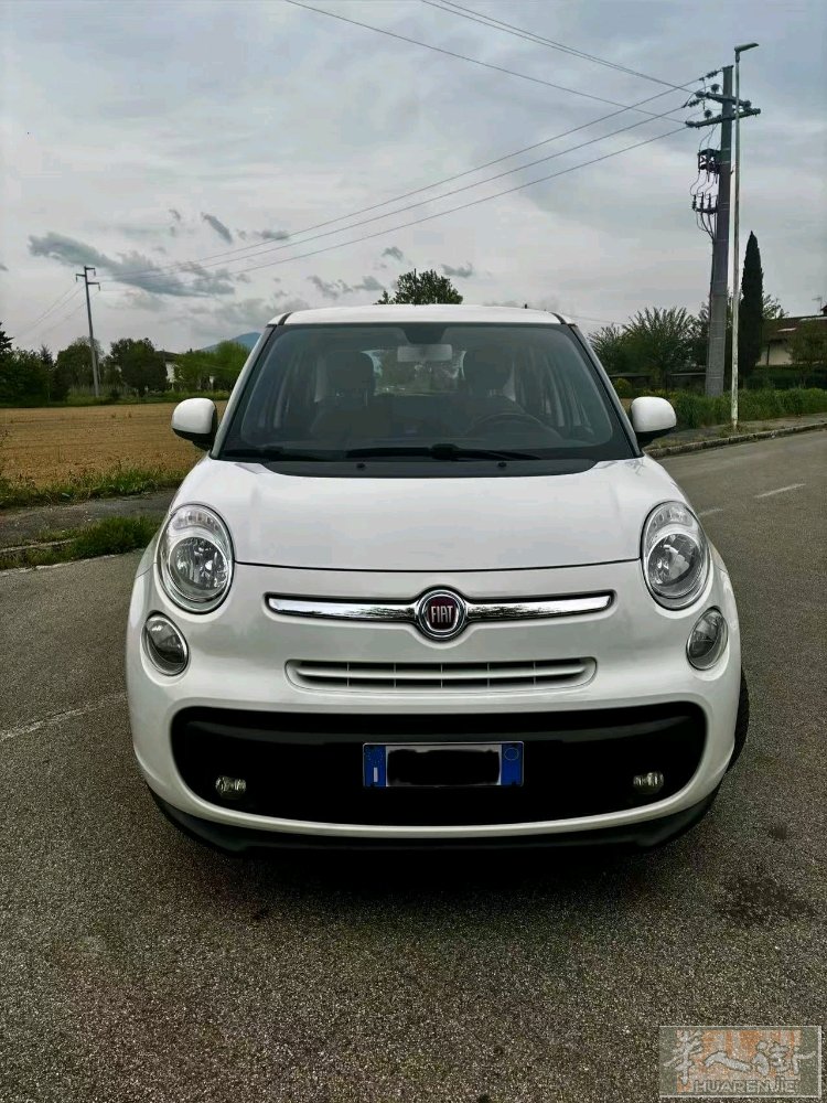 2017年的FIAT 500L.94000公里。卖88000 要看车的可以电话联