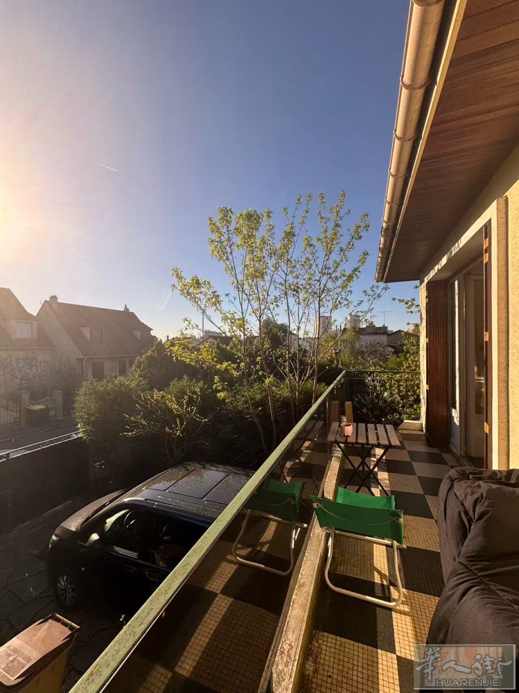 94别墅单间出租 94 Vitry-sur-Seine   别墅有单间出租  离
