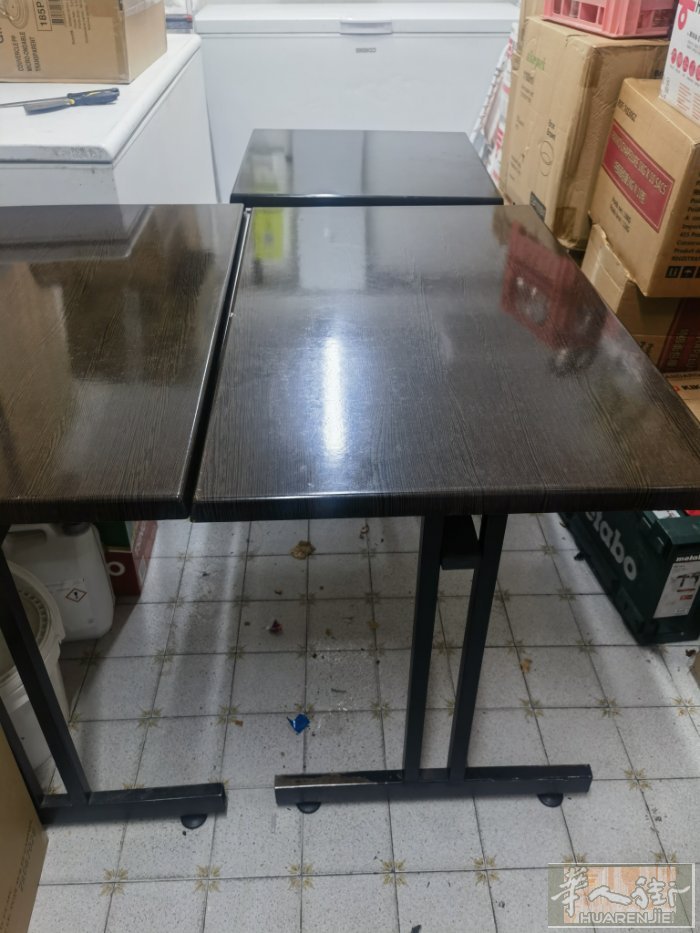 100x60   60x60  三张餐桌有需求的老板来自取 在巴黎15区