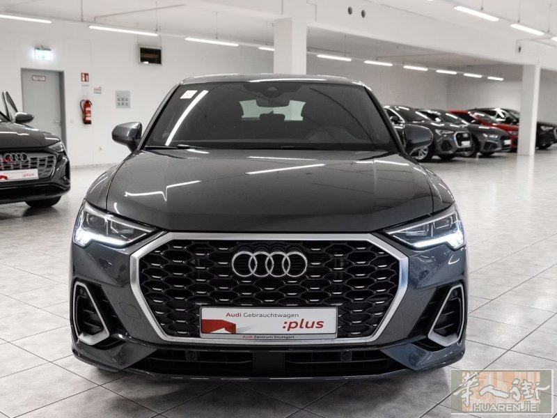 奥迪Q3 Sportbck 35TSL 汽油自动挡高配8cv 2025年9800