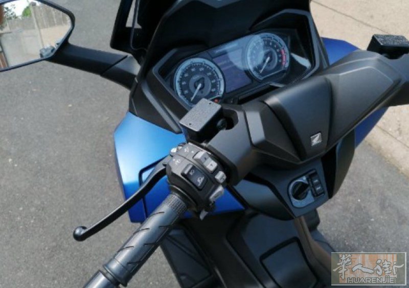 出售 Honda Forza 125（2023年）低公里 精品车况  现出售一辆