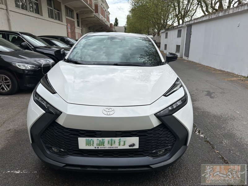 顺诚车行 丰田C-HR 库存车 0公里 2024年十月出厂 油电混合动力 自动档
