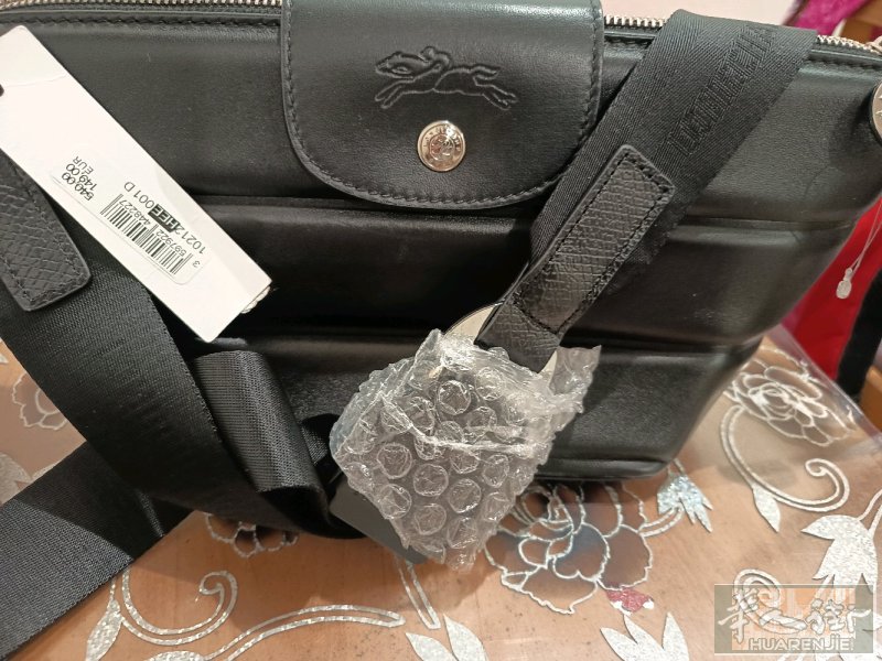 出售longchamp牌包一个，原价540，现在150价格便宜，