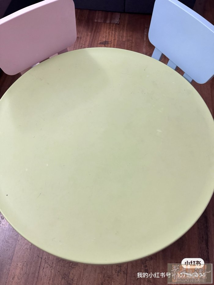 出儿童桌子椅子