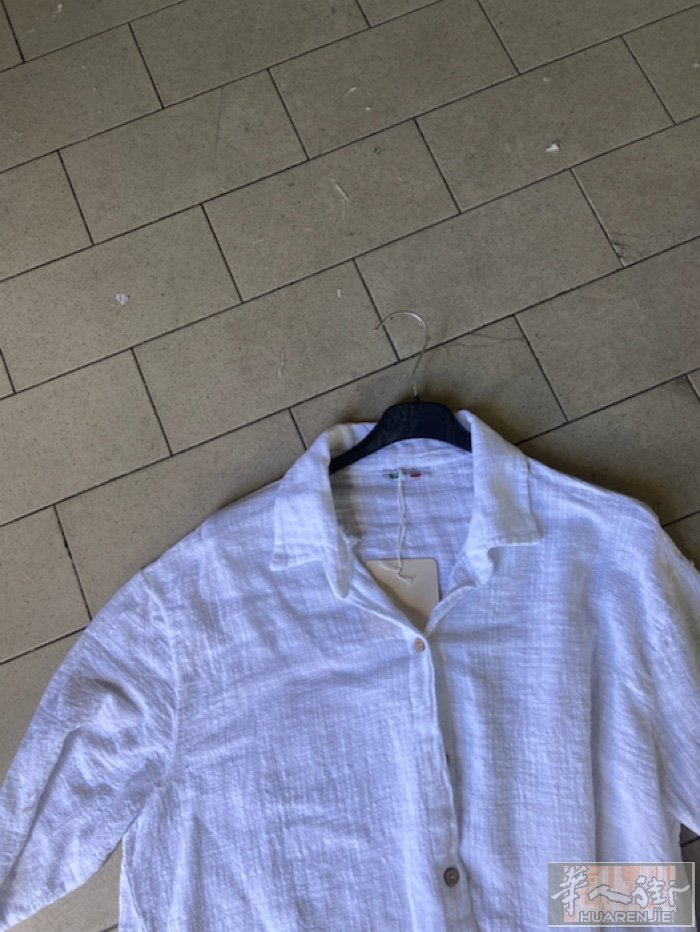 中国街附近招布衣工人一对，模特简单价格高，工厂住家一起，工厂环境好整年
