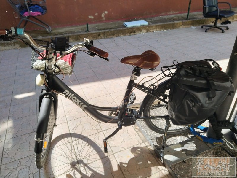36V半自动电动车350欧元，不讲价，非诚勿扰，非诚勿扰