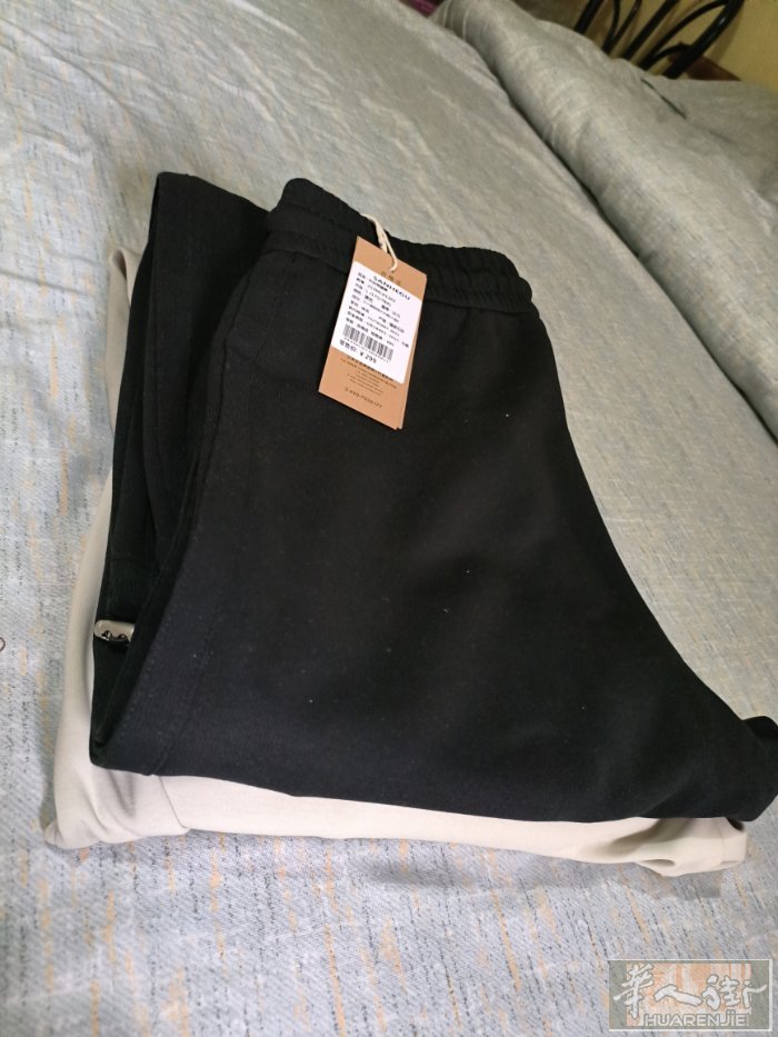 出两条休闲裤,全新没穿过，标签还在，尺码不合适，尺码L（175/78A），，45