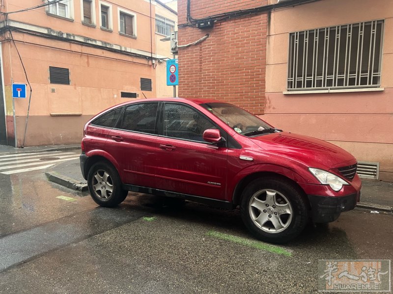 出SUV双龙轿车🚗，手动挡，车厢大，五座，车况良好，因本人要换个自动档了，所以