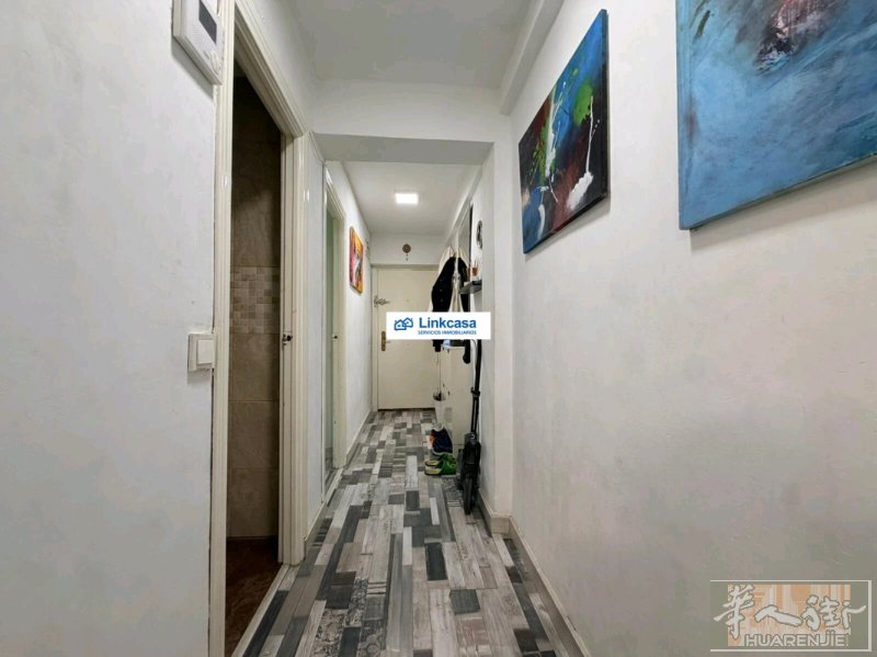 这一套在plaza eliptica地铁口三分钟的投资好房。在 calle sa