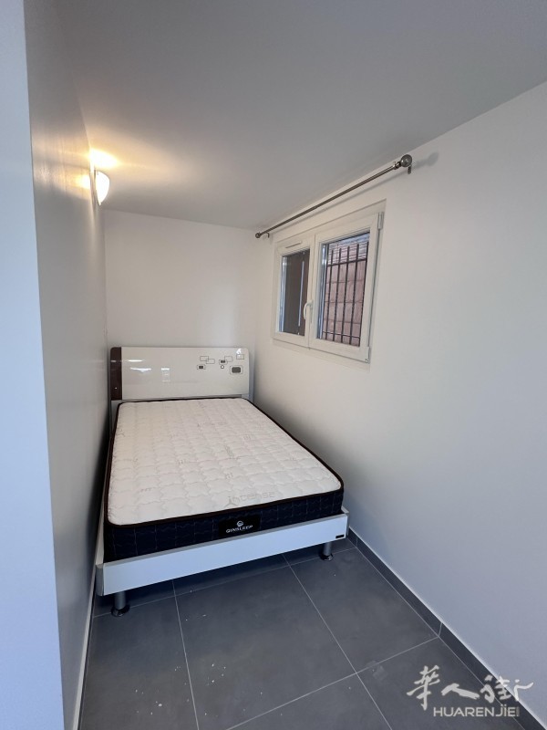 94省,Vitry-sur-Seine(94400) (ID：205990) 20平的 studio  卧室1 有家具