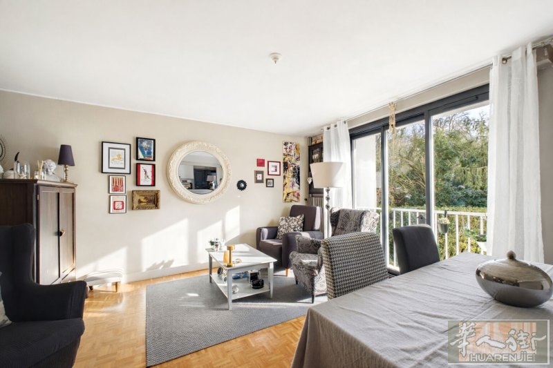F3 SAINT MAUR DES FOSSES 63m²