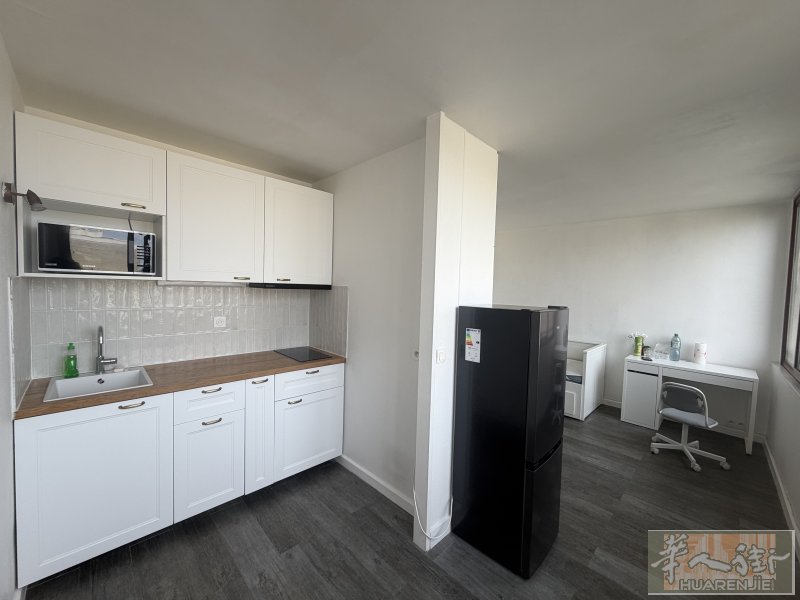 Meudon La Forêt  25平Studio带家具出租