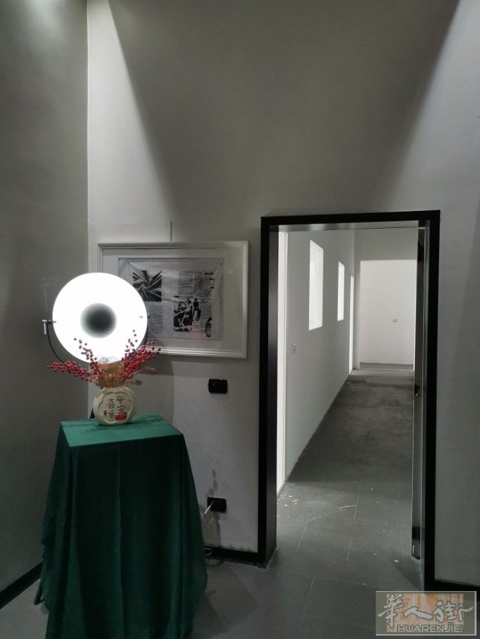 诚聘爵士舞、声乐教师，要求对口专业毕业